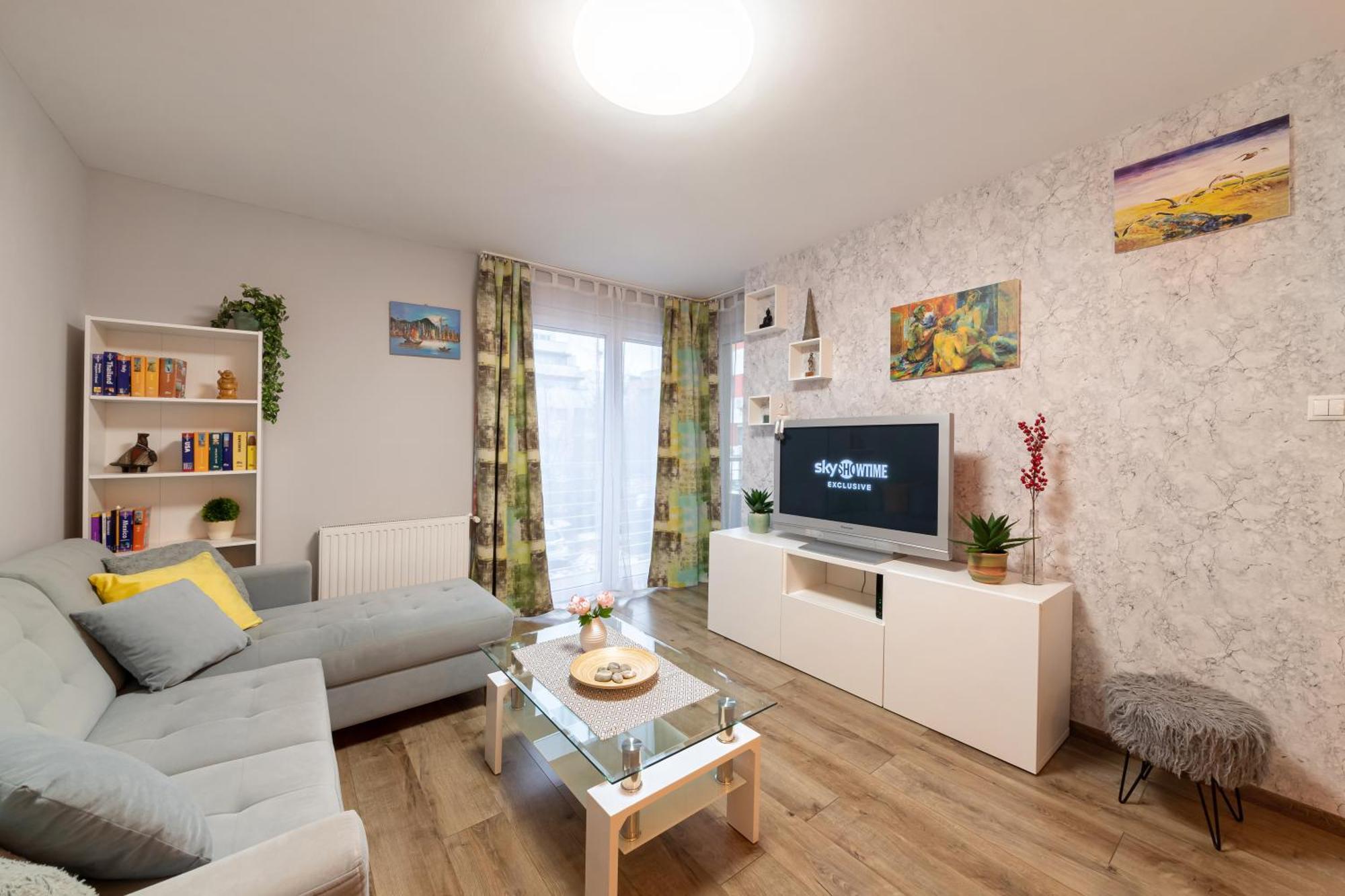 Center Budget Apartment Inside Free Parking Self Check-In Free Streaming Ac Balcony Budapest Eksteriør billede